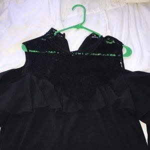 Crotchet long sleeve cold shoulder top